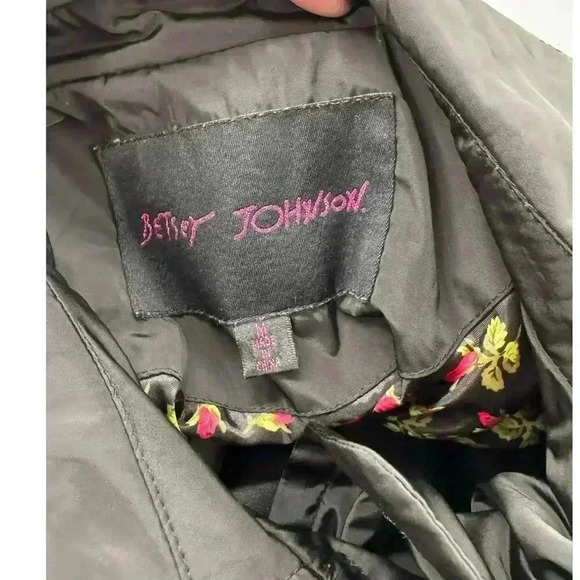 Betsey Johnson Women's Black Button-Up Trench Coat with Lace Trim Detail Medium - Picture 5 of 6